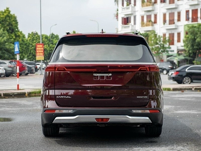 KIA Carnival 2.2D Premium 8 chỗ