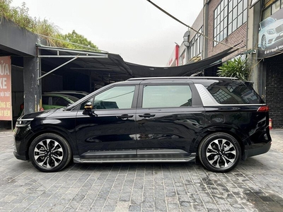 KIA Carnival 2.2D Luxury 8 chỗ