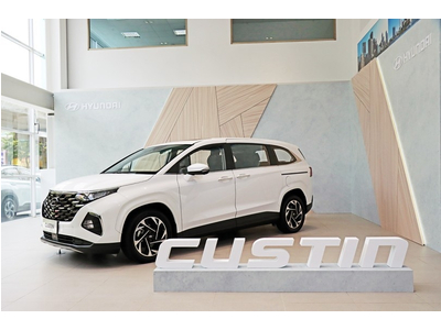 Hyundai Custin 2.0 Turbo Cao Cấp 2024