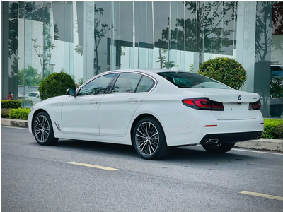 BMW 520i