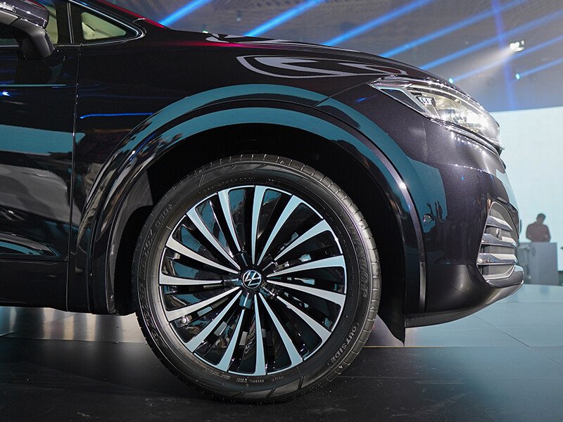 Volkswagen Viloran Luxury