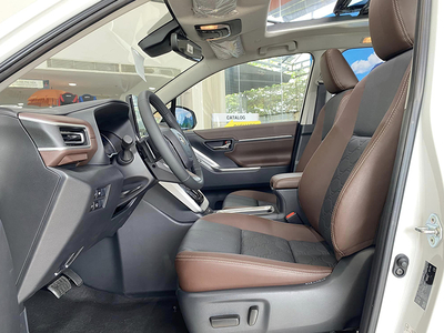 Toyota Innova Cross HEV 2025