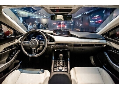 NEW MAZDA3 SPORT 1.5L LUXURY 2025