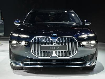 BMW 735i Pure Excellence All New