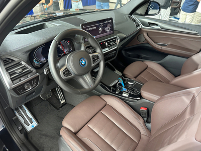 BMW iX3