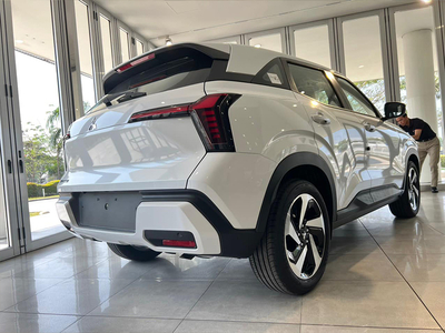 Mitsubishi Xforce GLX