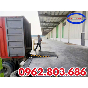 BÁN DOCK LEVELER DÙNG ĐIỆN 3 PHA – GIẢI PHÁP TẢI HÀNG AN TOÀN, NHANH CHÓNG CHO NHÀ MÁY & NHÀ XƯỞNG