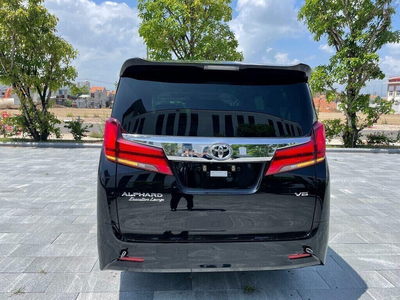 Toyota Alphard Luxury