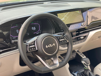 KIA Carens 1.4T Signature 7S