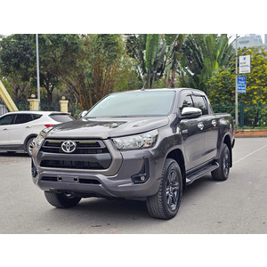 Toyota Hilux 2.4L 4X4 MT 2024