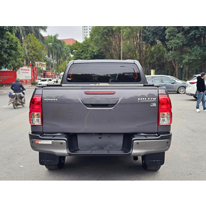 Toyota Hilux 2.4L 4X4 MT 2024