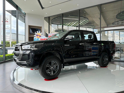 Toyota Hilux 2.4L 4X4 AT 2025
