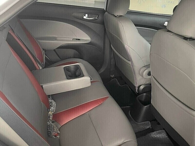 KIA Soluto AT Deluxe