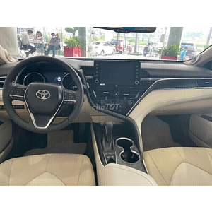 Toyota Camry 2.5HV 2024
