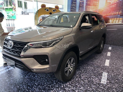 Toyota Fortuner 2.7 AT Xăng 4x2