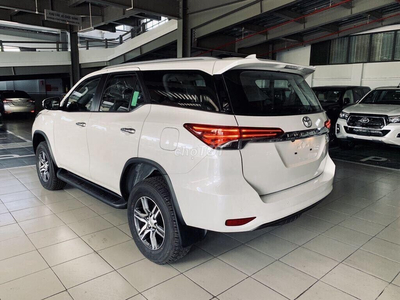 Toyota Fortuner 2.4AT Dầu 4x2