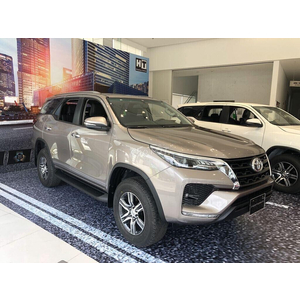 Toyota Fortuner 2.8 AT Dầu 4x4