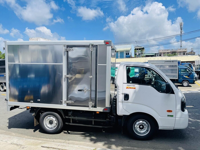 Xe tải KIA K200S 4WD - Thùng kín - Tải trọng 1,49 tấn