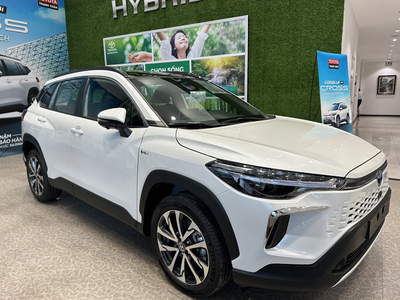 New Toyota Corolla Cross 1.8HV