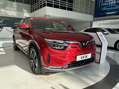 VinFast VF8 Eco