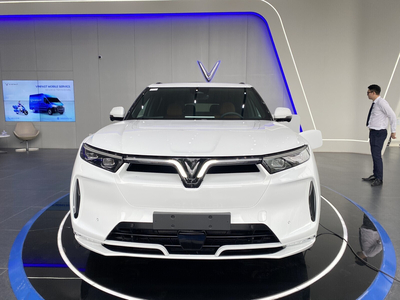 VinFast VF9 Plus 2025