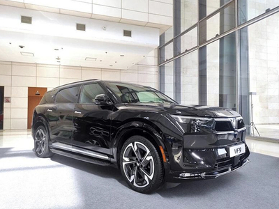 VinFast VF9 Eco 2025