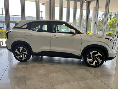 Mitsubishi Xforce GLX