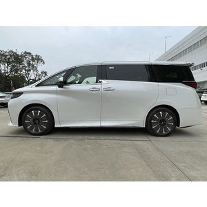 Toyota Alphard 2026