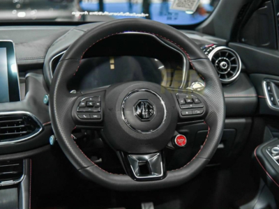 New MG HS 1.5 Luxury