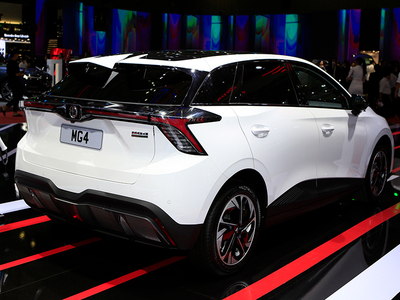 MG4 EV Deluxe