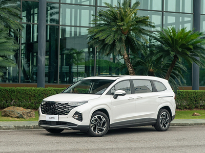 Hyundai Custin 1.5L Đặc Biệt