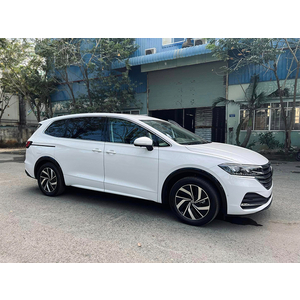 Volkswagen Viloran Premium