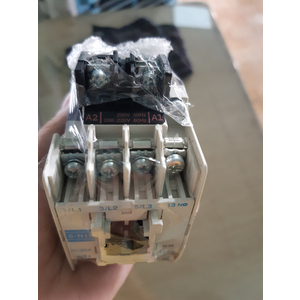 KHỞI ĐỘNG TỪ MITSUBISHI 11A CŨ