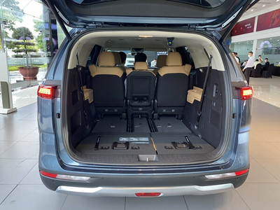 KIA Carnival 3.5G Signature 7 chỗ