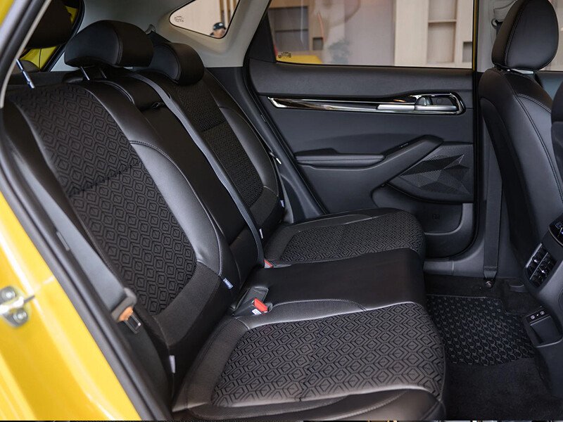 New KIA Seltos 1.5L Turbo Deluxe