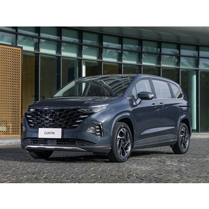 Hyundai Custin 2.0L Cao Cấp