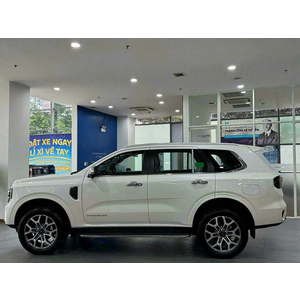 Everest Titanium 2.0L AT 4x2 2025