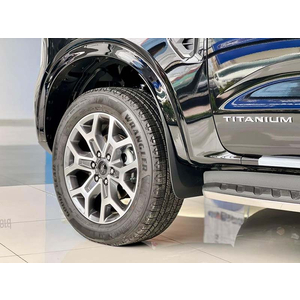 Everest Titanium 2.0L AT 4x2 2025