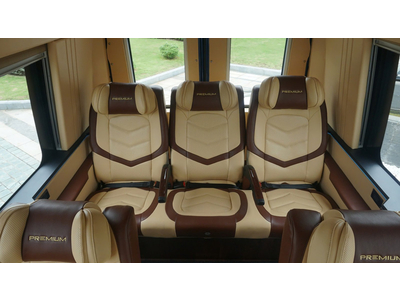 XE KHÁCH IVECO LIMOUSINE 11 CHỖ (IVECO DAILY PLUS)