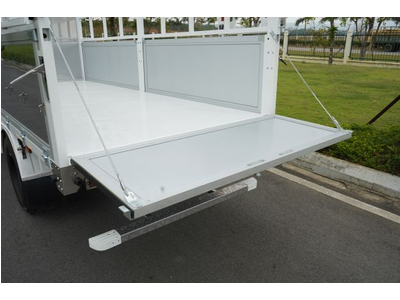 Xe tải Fuso Canter TF4.9 - Thùng mui bạt - Tải 2 tấn