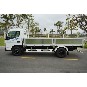 Xe tải Fuso Canter TF4.9 - Thùng lửng - Tải 2.2 tấn