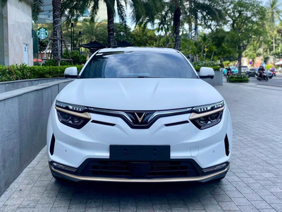 VinFast VF8 Lux Plus