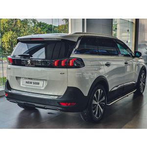 New Peugeot 5008 GT