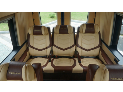 XE KHÁCH IVECO LIMOUSINE 11 CHỖ (IVECO DAILY PLUS)