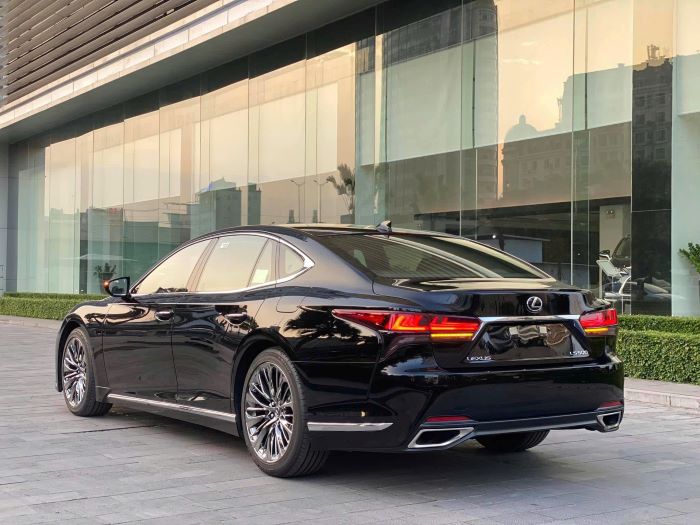 Lexus LS 500