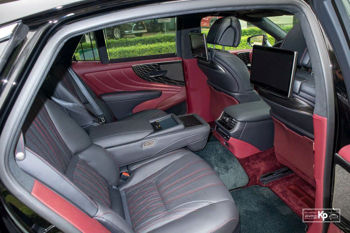 Lexus LS 500