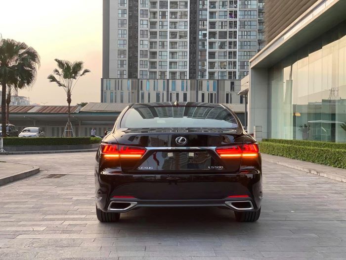 Lexus LS 500