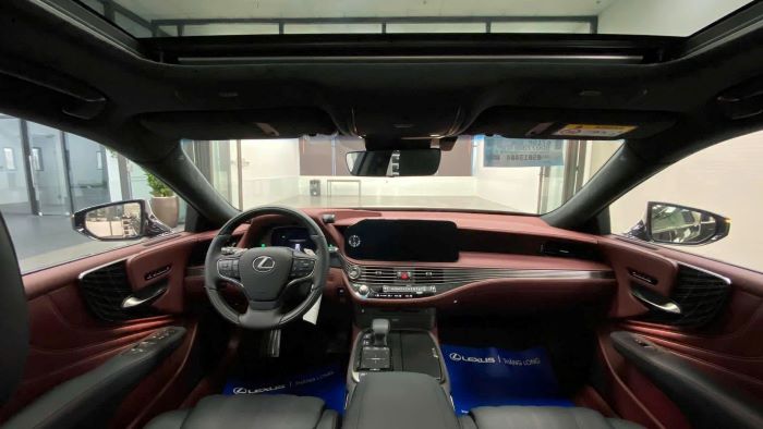 Lexus LS 500