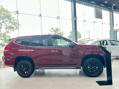 New Mitsubishi Pajero Sport Dầu 4x4 AT
