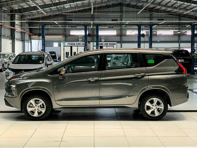 Mitsubishi Xpander AT